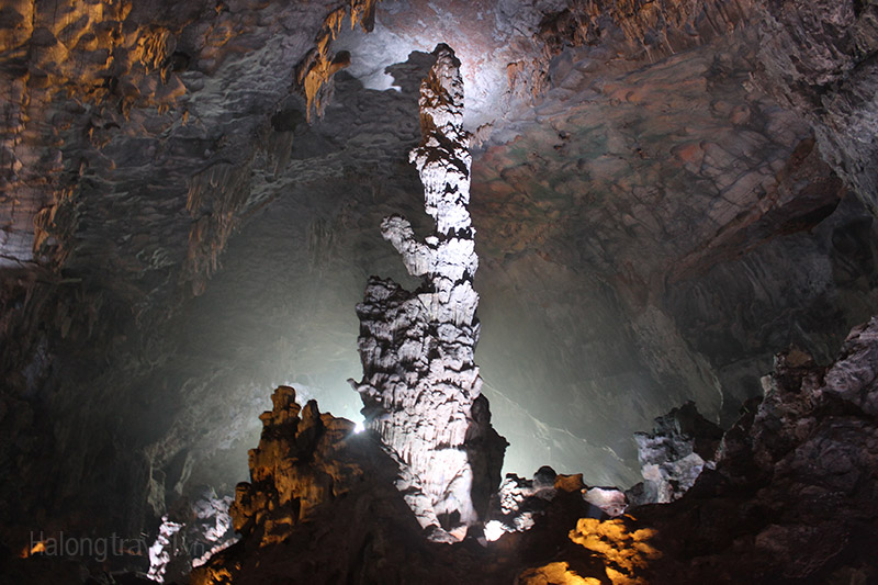 hang Đầu Gỗ