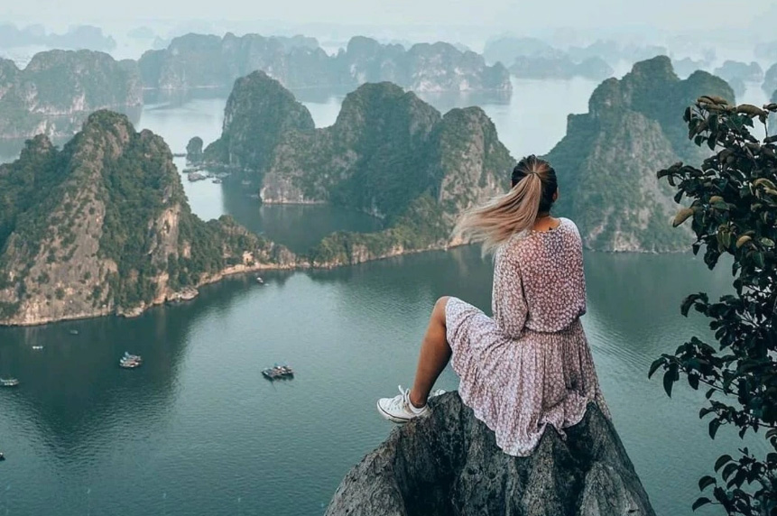 View Hạ Long từ trên cao